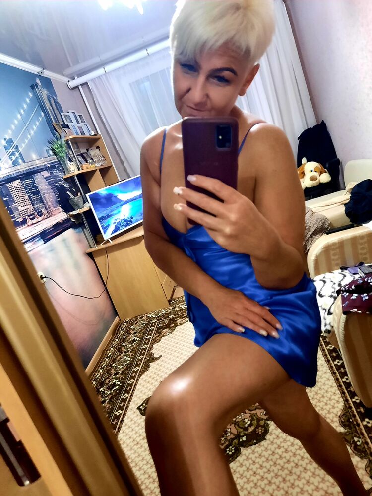  ,   Elena, 47 ,   ,   