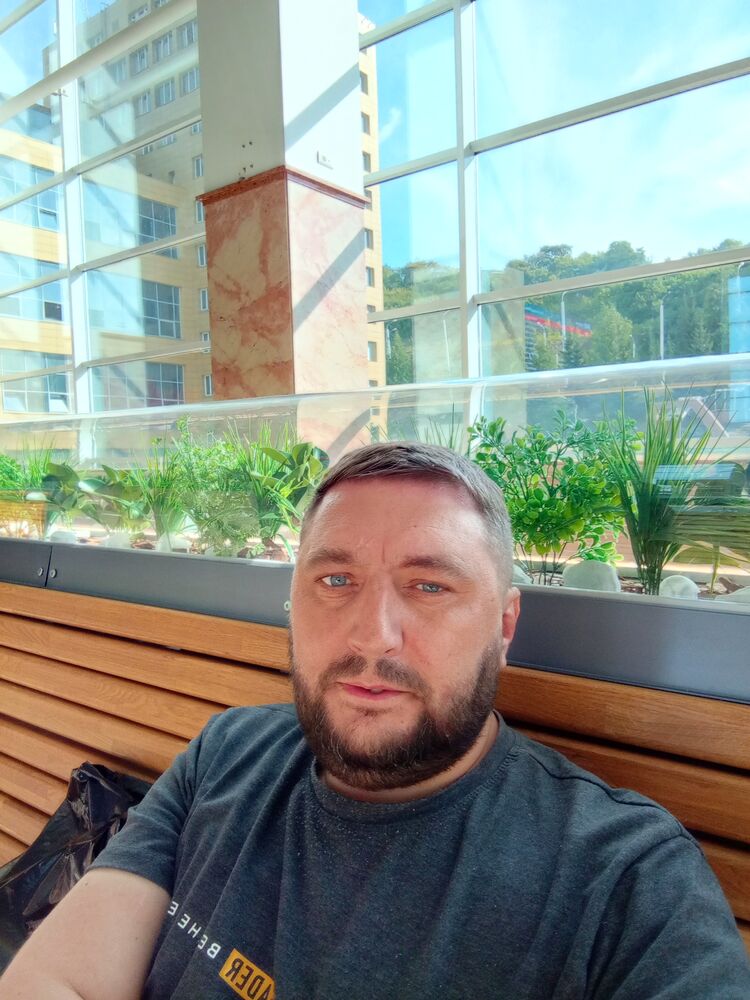  ,   Vlad, 44 ,   ,   , c 