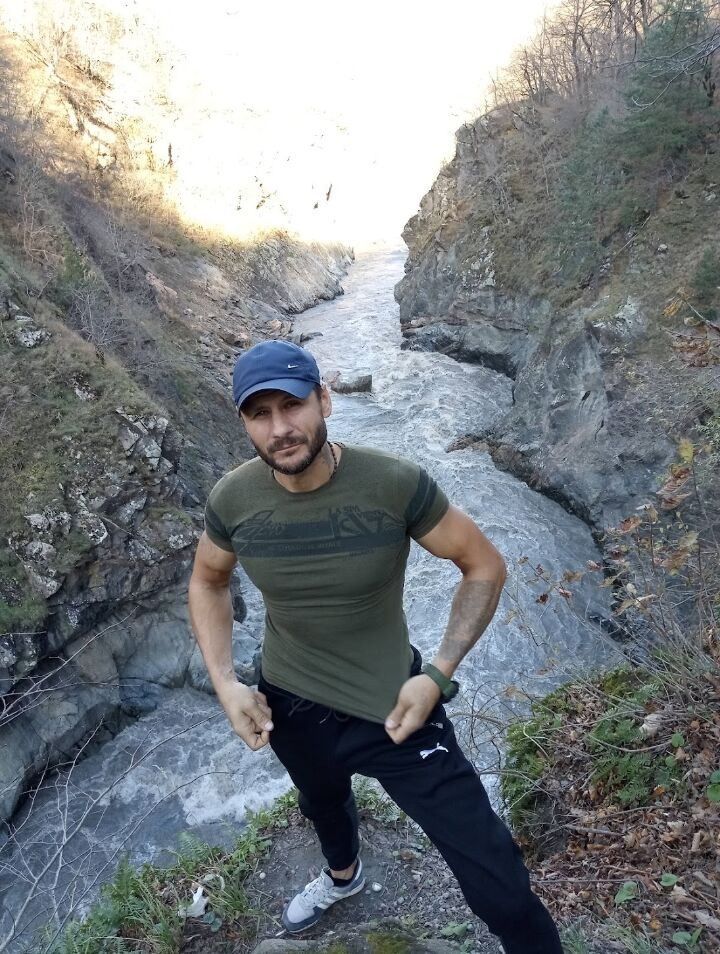  31738101  Sergey, 46 ,    