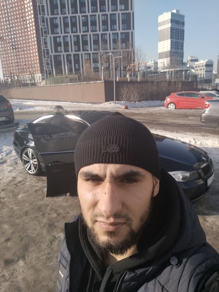  ,   Amir, 27 ,   ,   , c , 