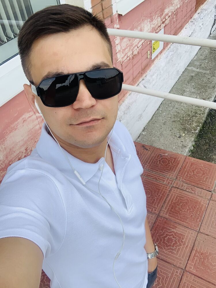  36627561  , 30 ,    