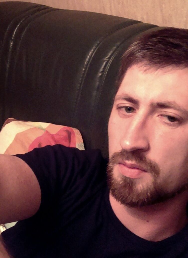  10691311  Mark, 40 ,    