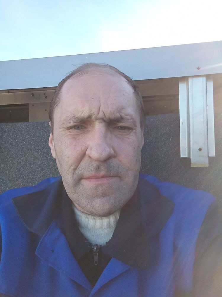  40162891  , 51 ,    