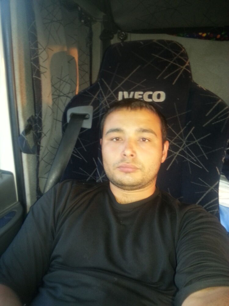  5106451  KOLYA, 36 ,    