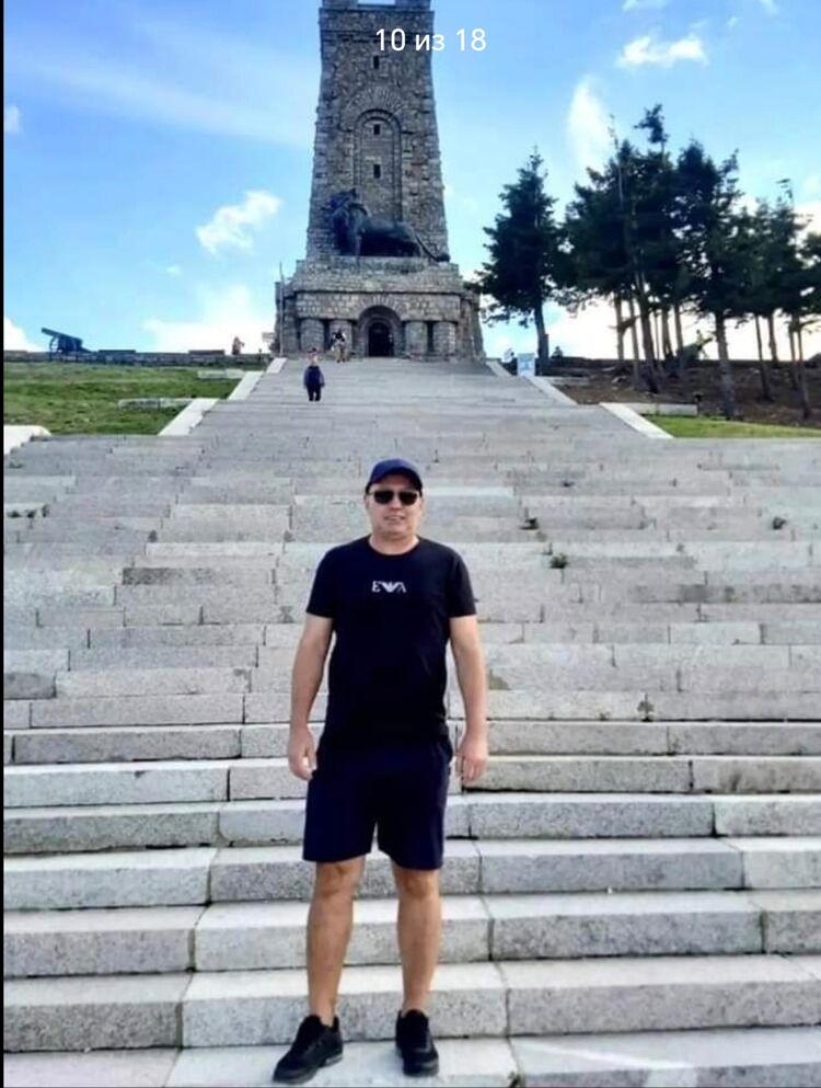  Newry,   Tanyo Tanev, 37 ,   ,   