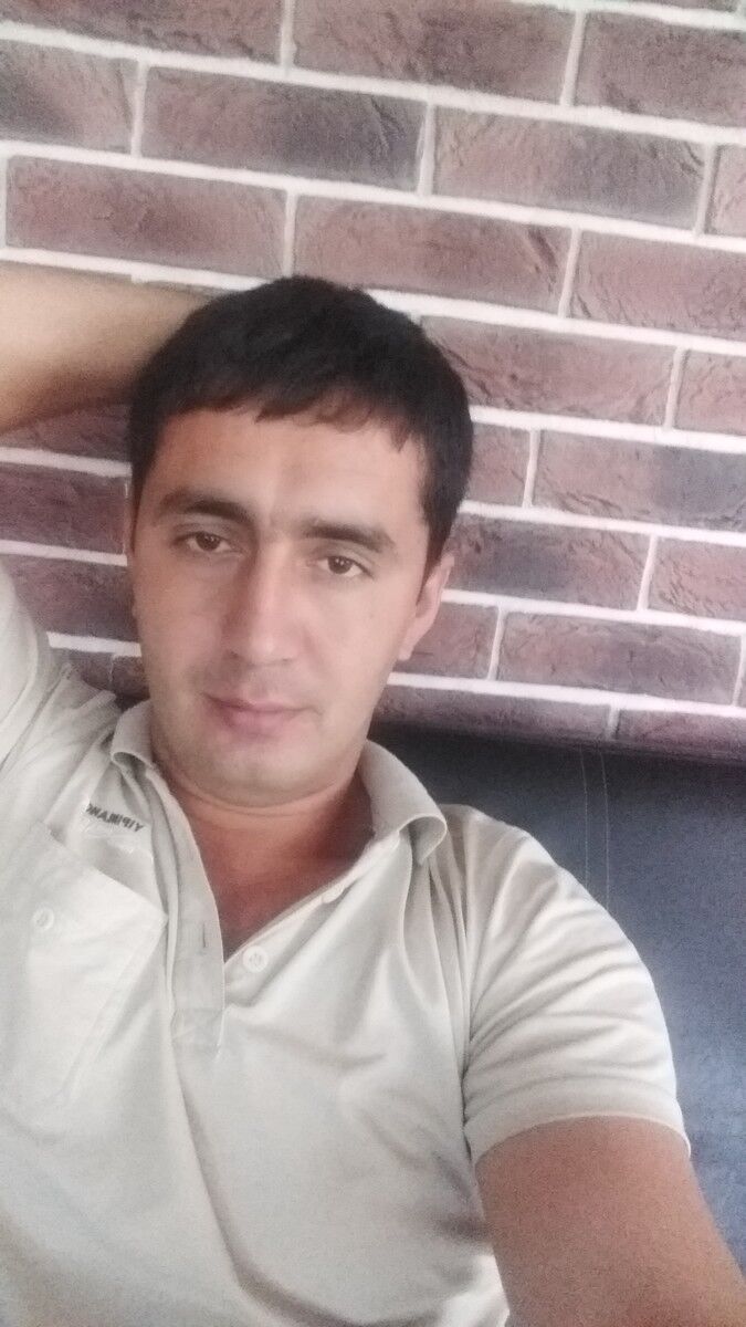  18733191  Ali, 34 ,    