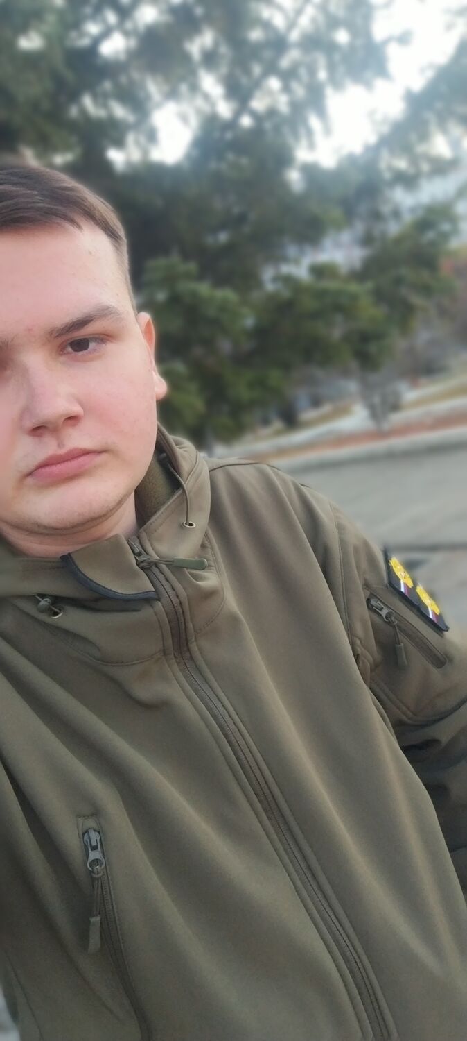  ,   VIKTOR, 22 ,   ,   