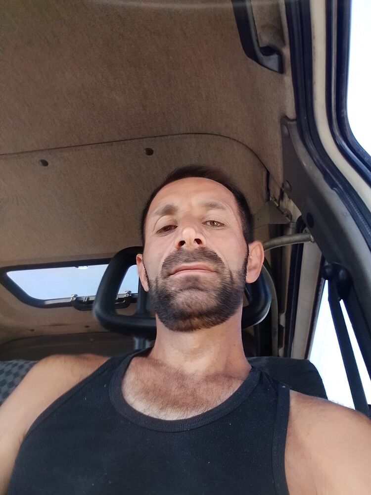  53048001   , 37 ,    