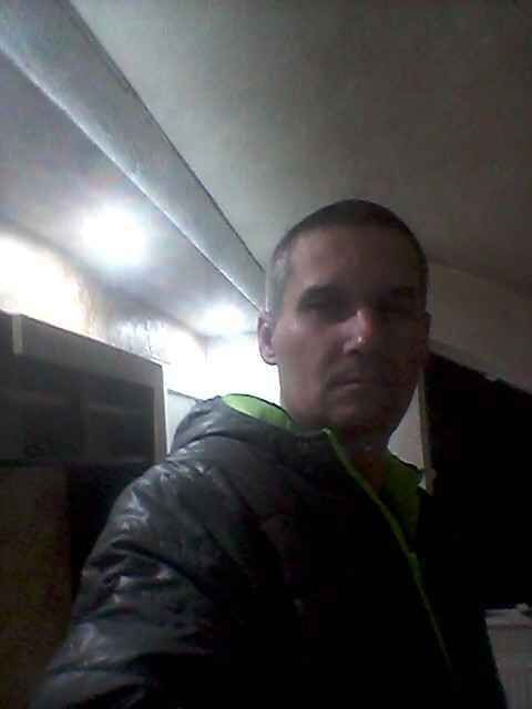  ,   Emil, 40 ,   ,   