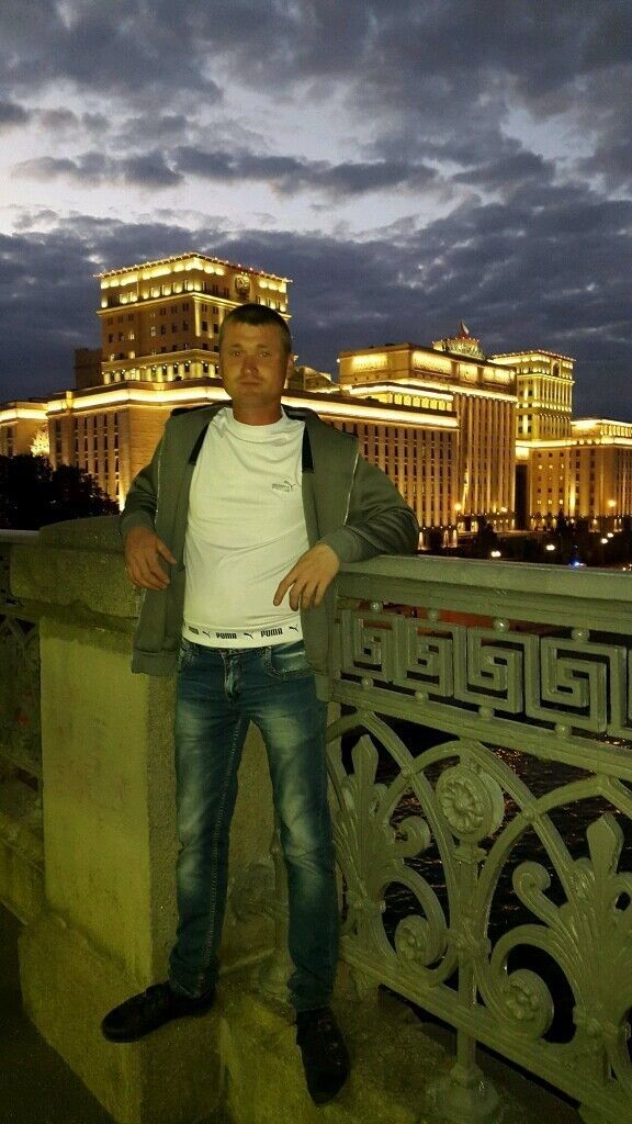  16162521  Aleksandr, 37 ,    