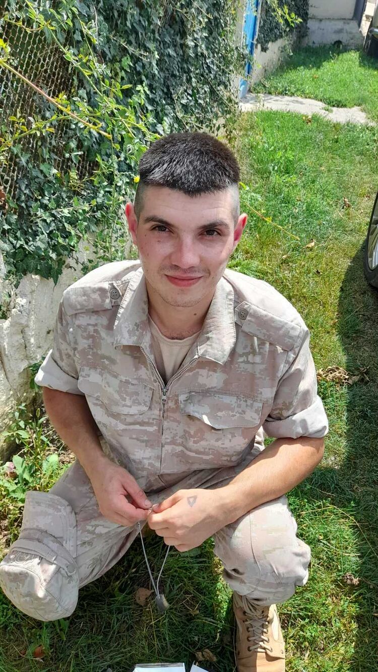  ٸ,   , 21 ,   ,   