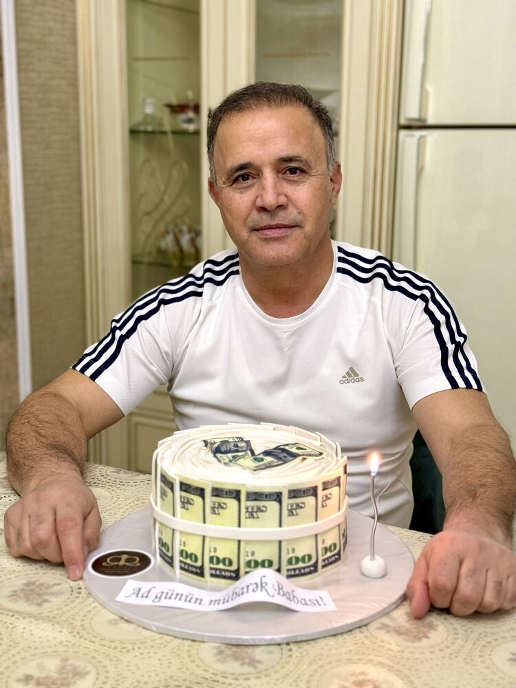  ,   Alex, 54 ,   