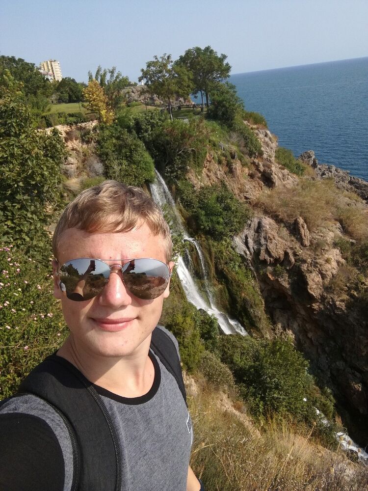  ,   Nikita, 26 ,   