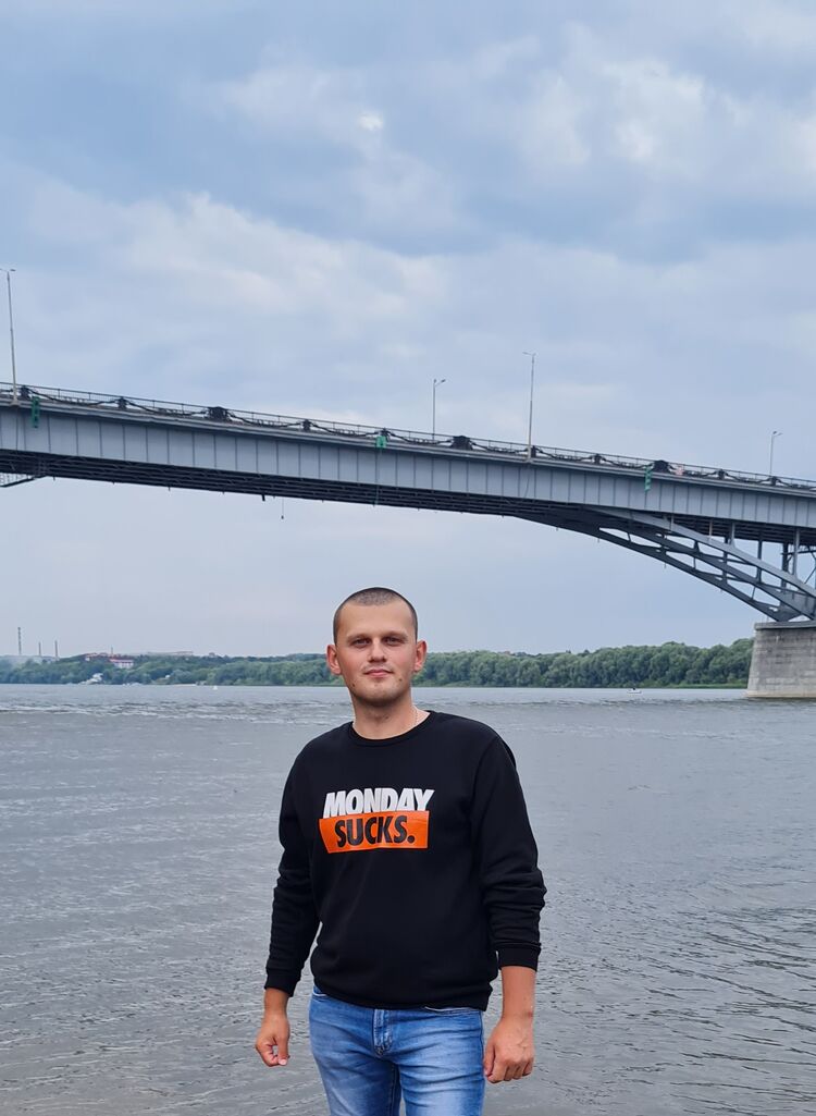  ,   Vladislav, 27 ,   ,   , c 