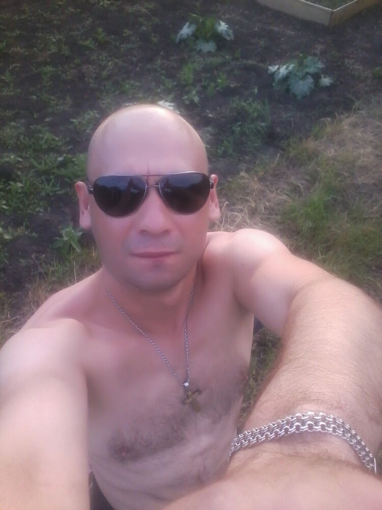  12181471  , 40 ,     
