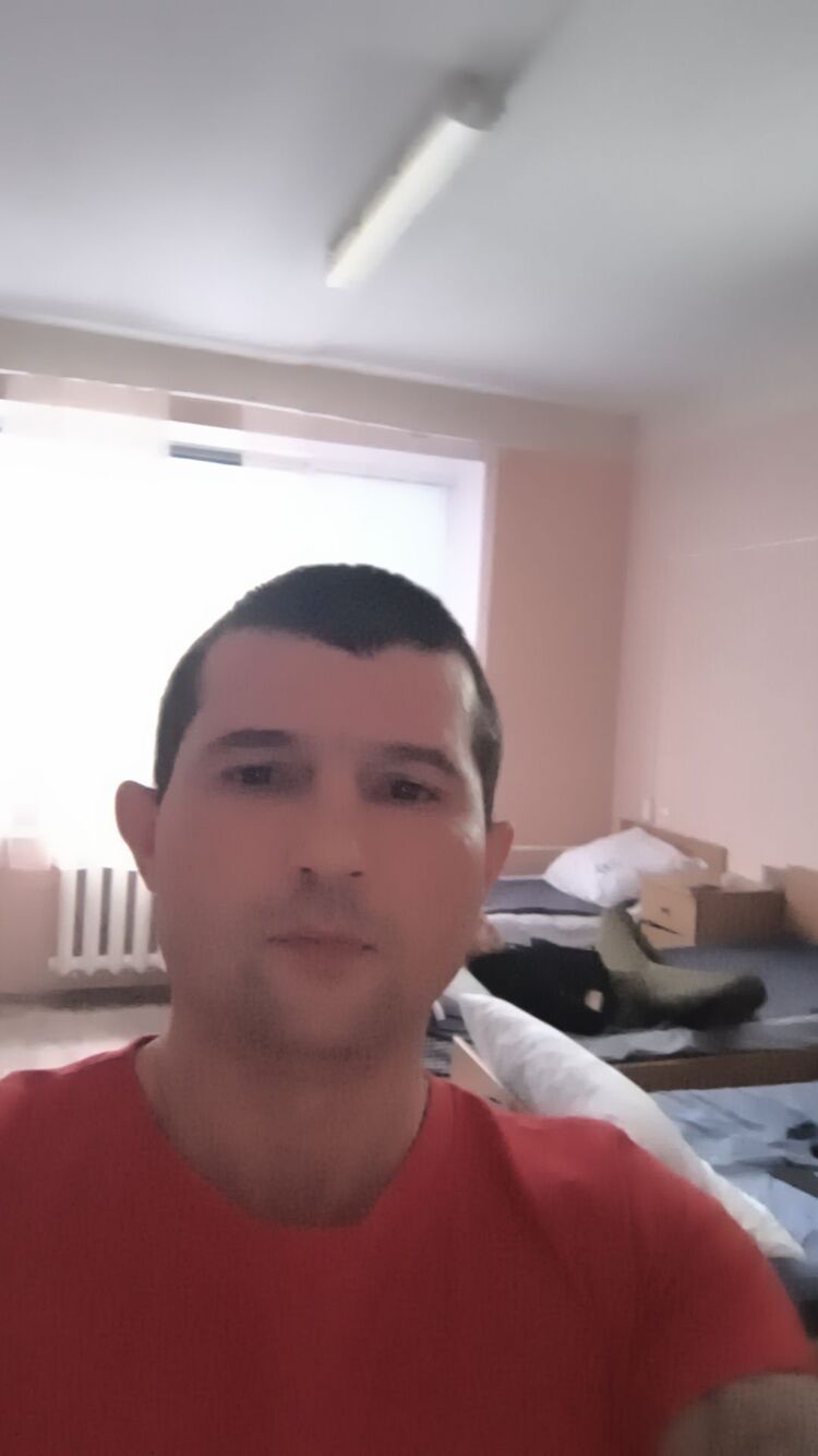  48886521  , 40 ,    