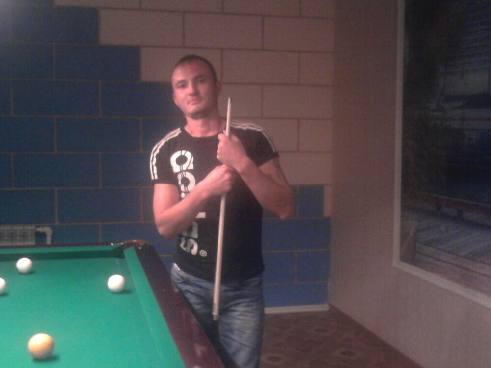  31752131  Timur, 41 ,    