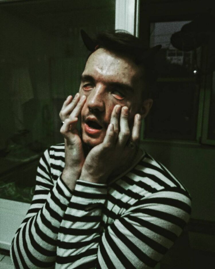  23725501  Astenia, 27 ,    