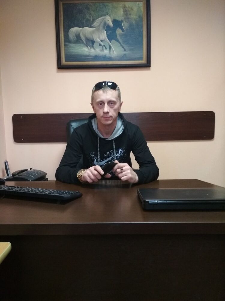  18729871  , 42 ,    