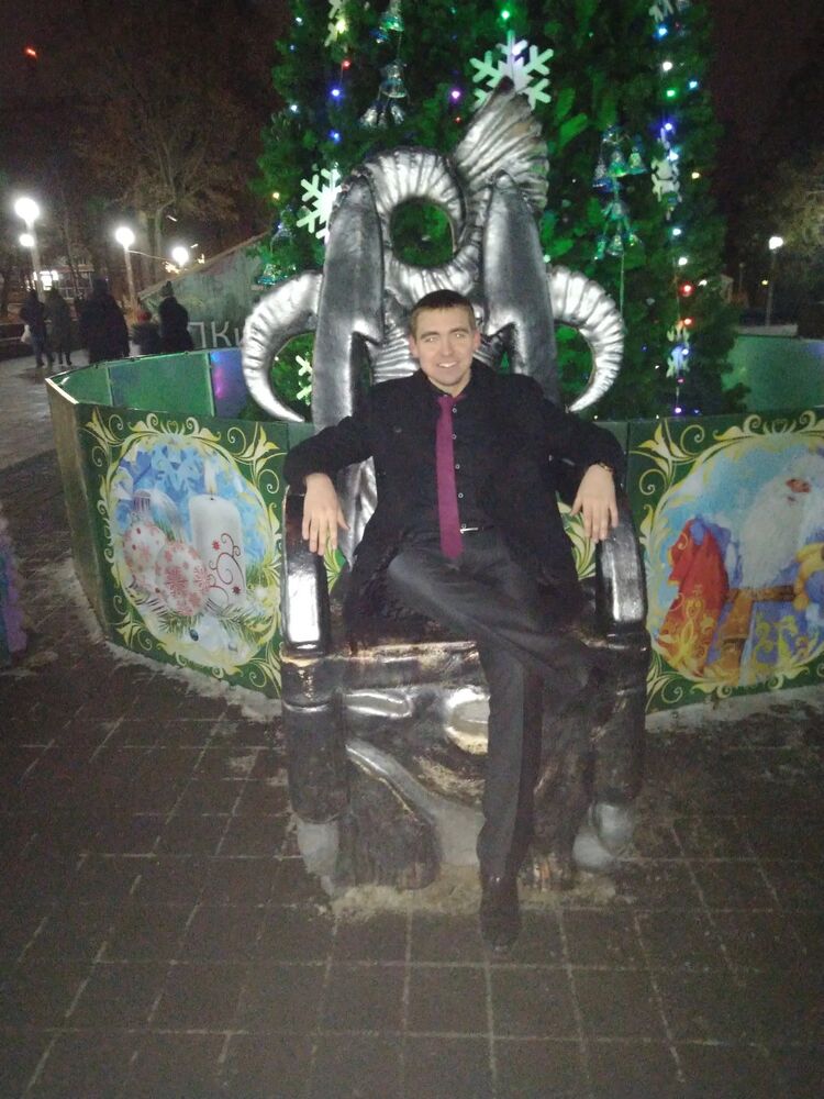 ,   Anton, 31 ,   ,   