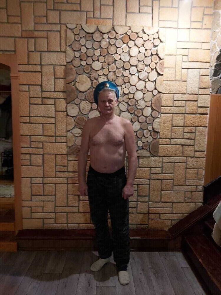  22054811  , 62 ,    