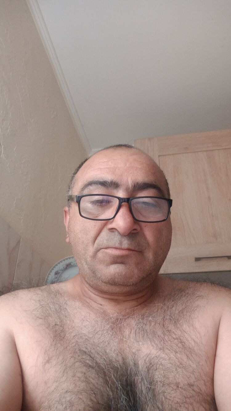  40629431  , 53 ,    