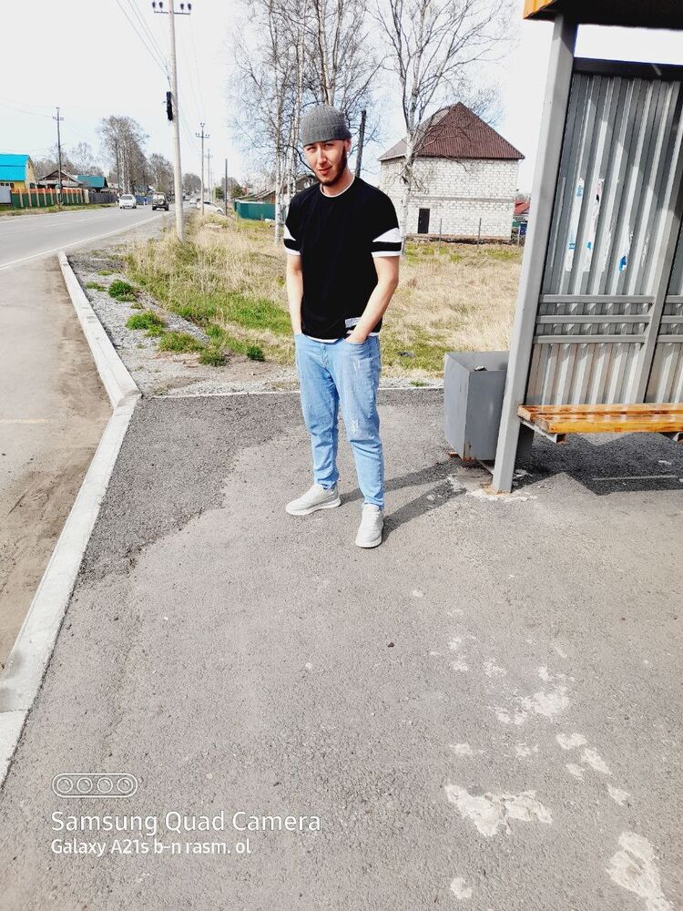  35122881  Khan, 31 ,    