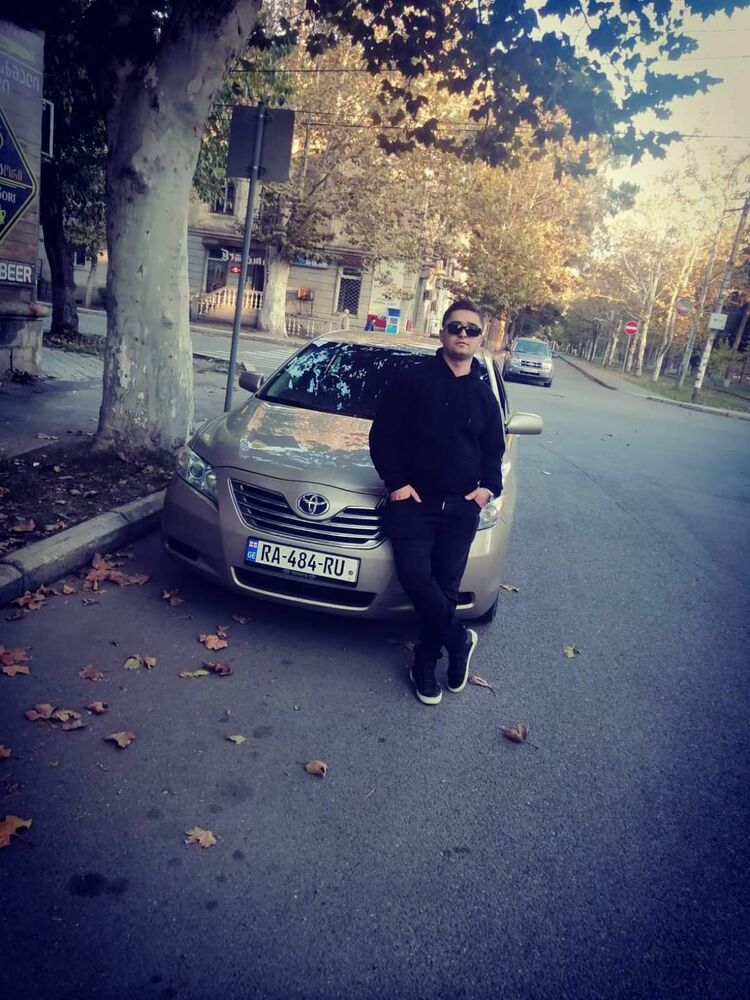  29507301  Aleko, 34 ,    