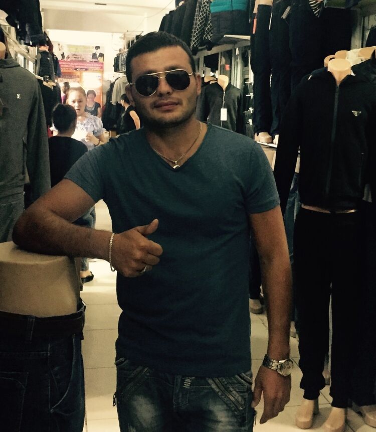  ,   Rasul, 32 ,   