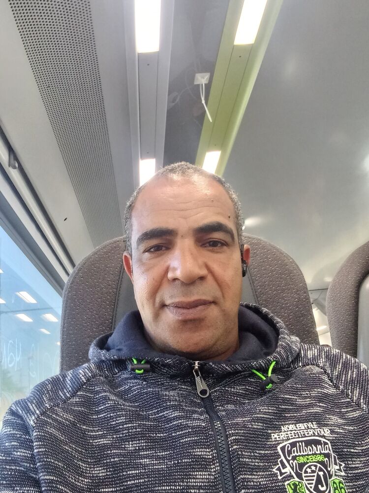  Milan,   Mostafa, 45 ,   ,   