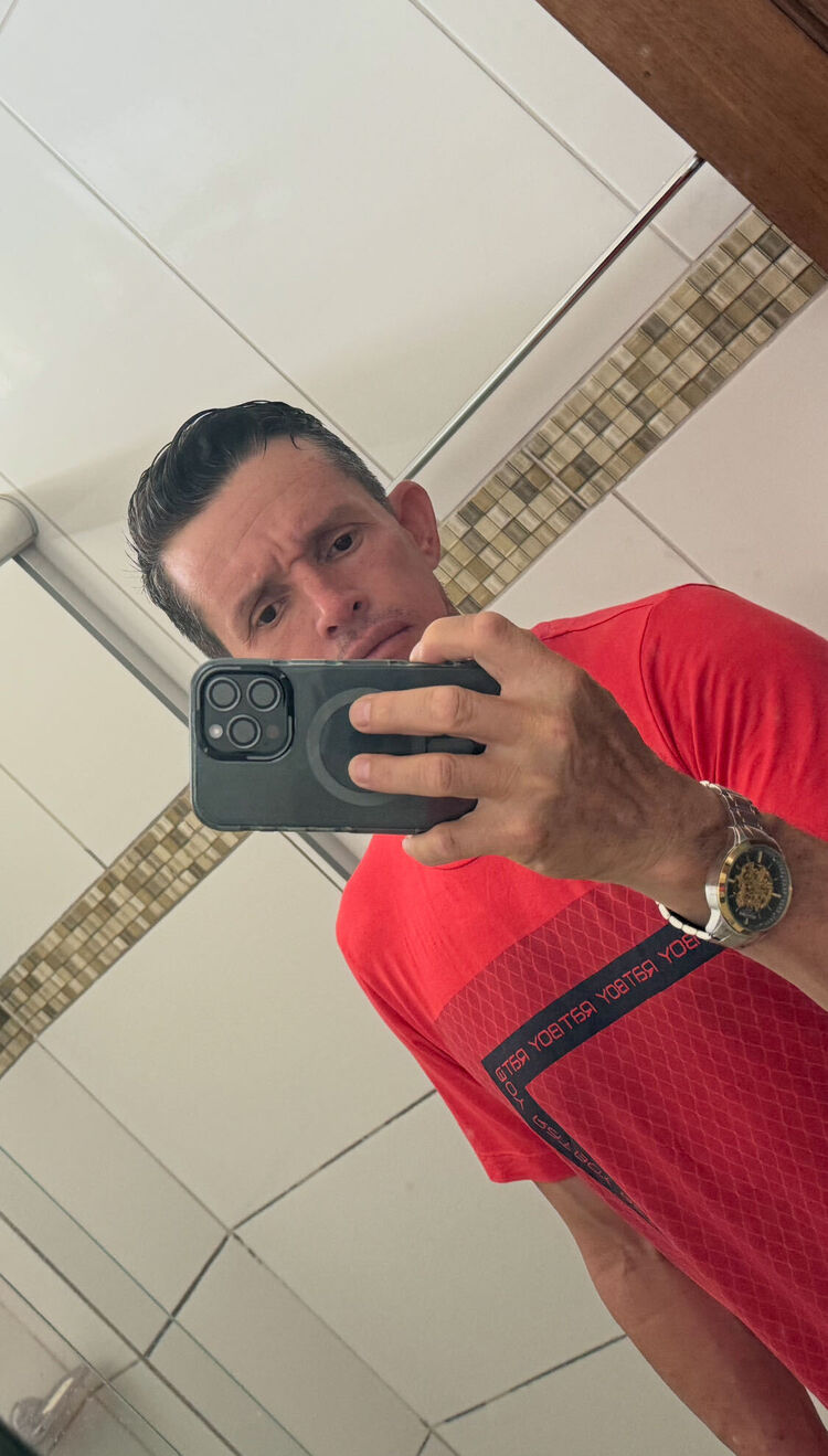  52152311  Lisbinski, 37 ,    