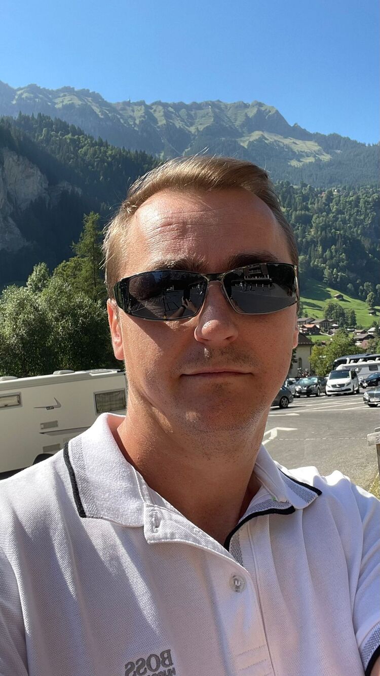 ���������� Karlsruhe, ���� ������� Stefan, 42 ����, ������������ ��� ����� � ���������, c�������� ���������