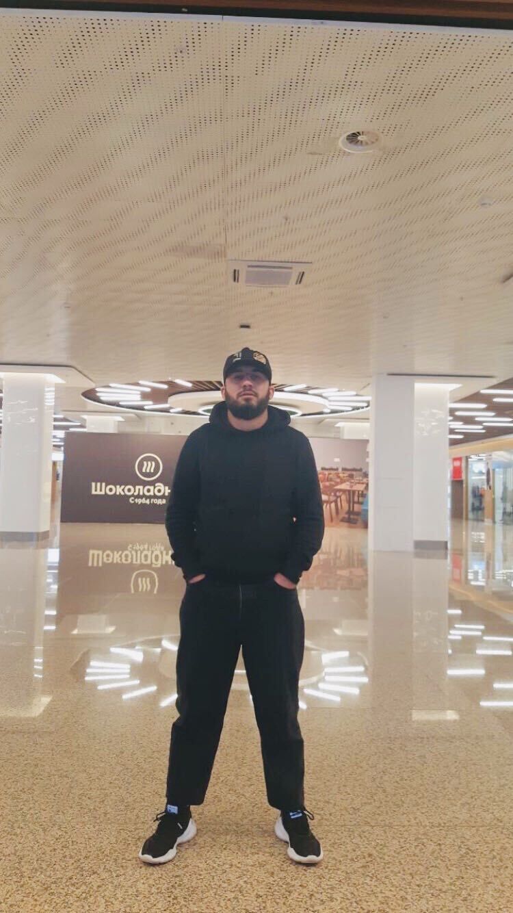  23877801  Manu, 27 ,    