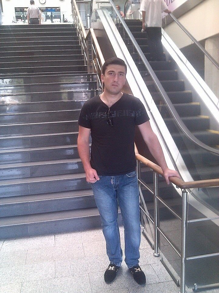  8512331  Merabi, 38 ,    