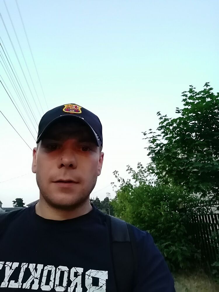  48272341  ANDREY, 39 ,    