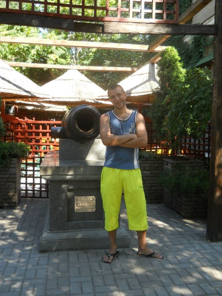  ,   Artyom, 35 ,   ,   , c 