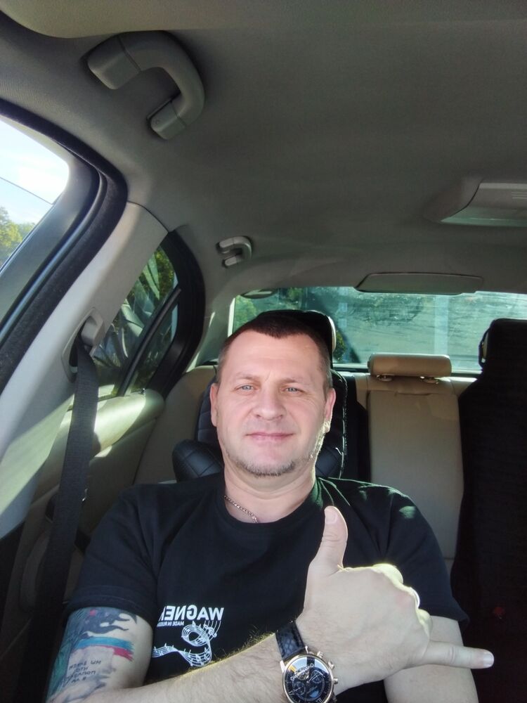  ,   Vlado, 44 ,   ,   