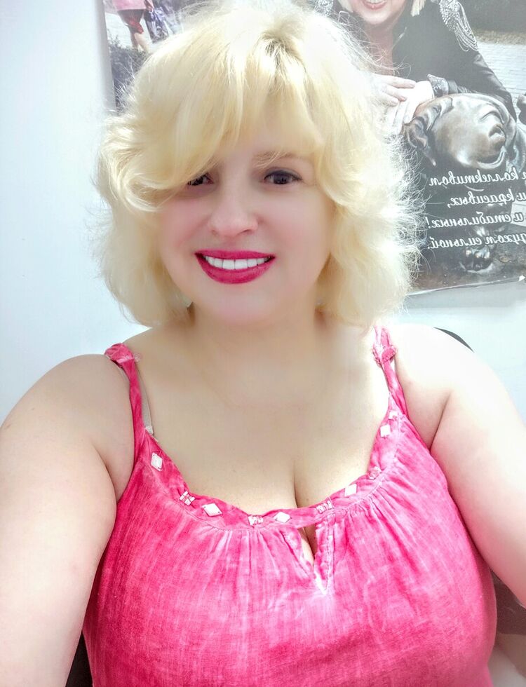  20738981  Irina, 55 ,    