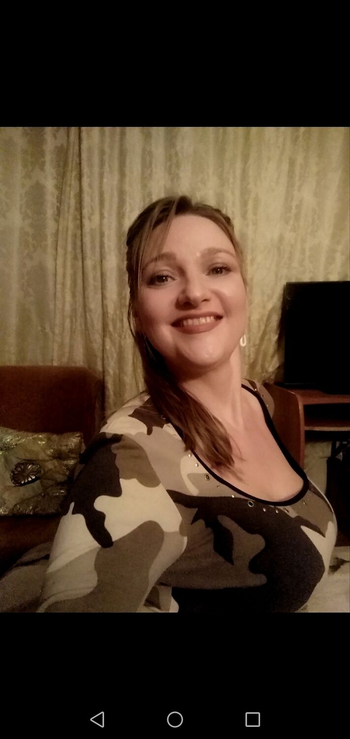  31246011  Anna, 46 ,    