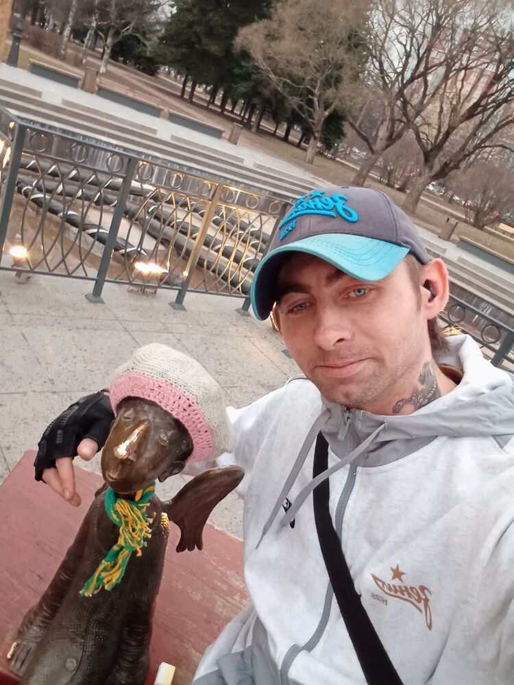  43247881  , 38 ,    -