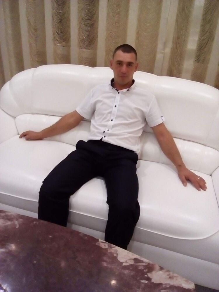  15482251  Andrei, 38 ,    