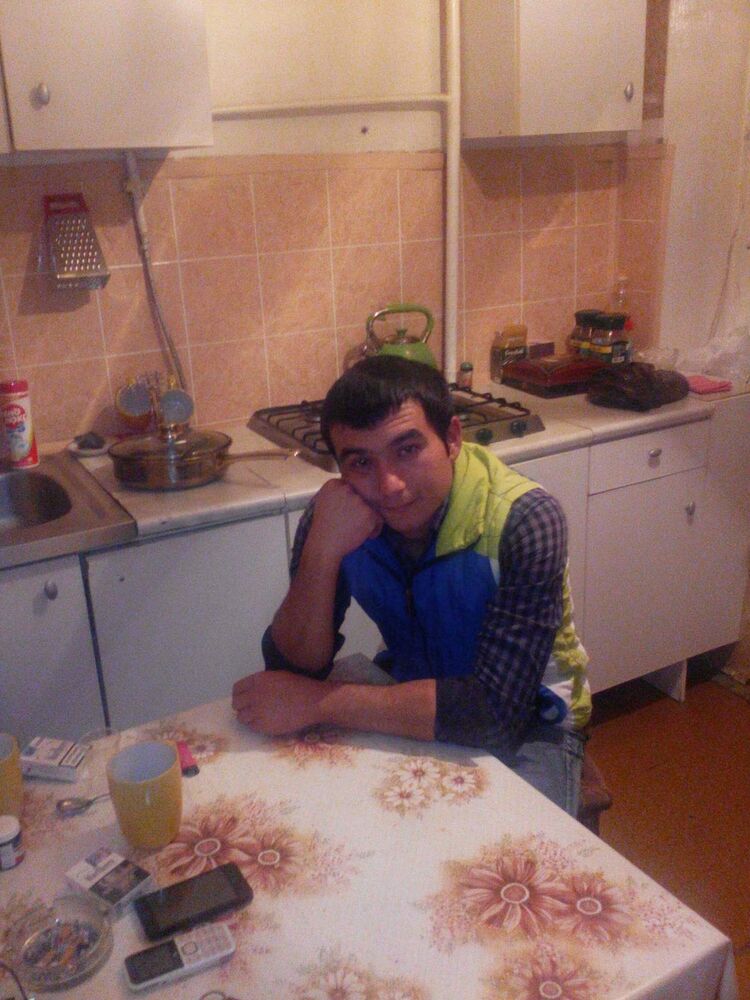  35201091  Abror, 29 ,    