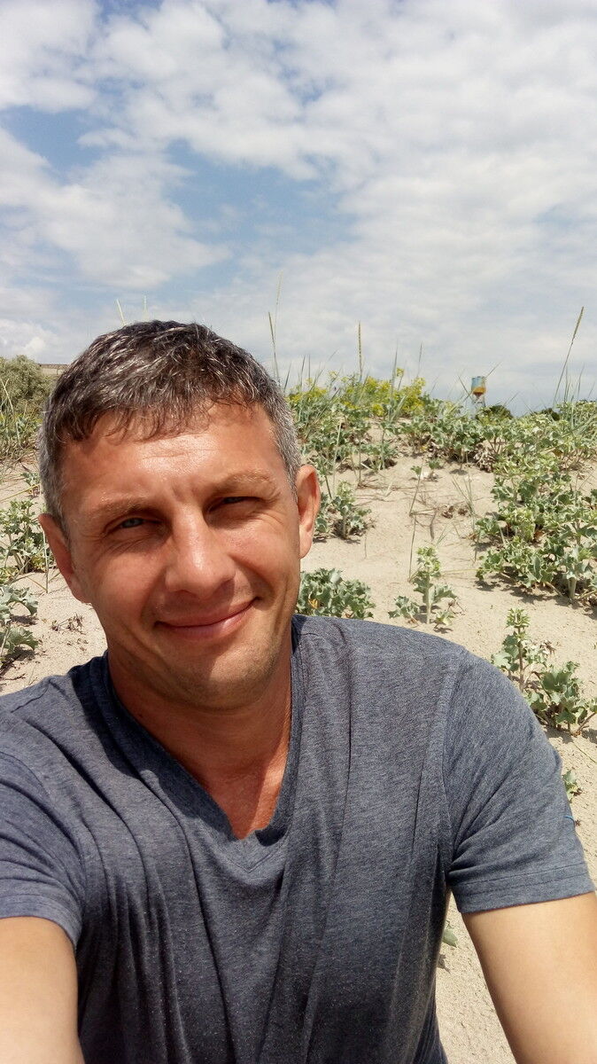  ,   Brett, 47 ,   ,   , c 