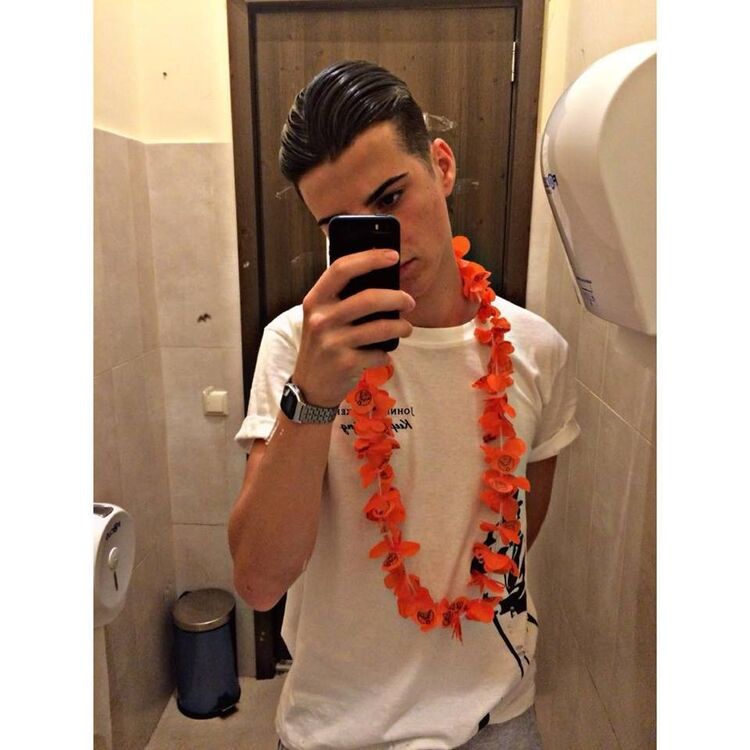  ,   Enri, 24 ,   ,   , c 
