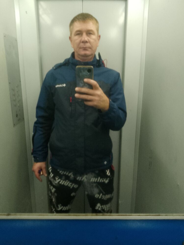  42390101  , 37 ,    