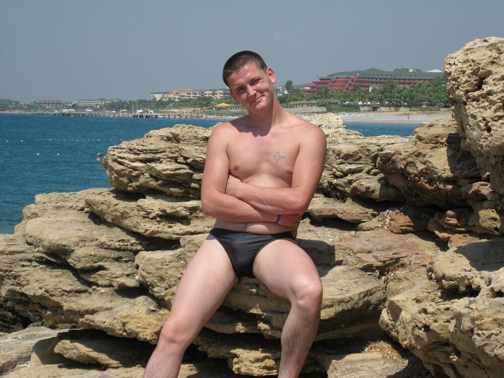  32720831  Evgeny, 40 ,    