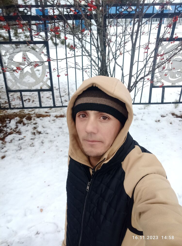  43653771  Akmal, 36 ,    