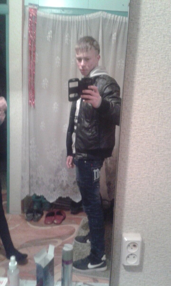  11251011  Sergey, 26 ,    
