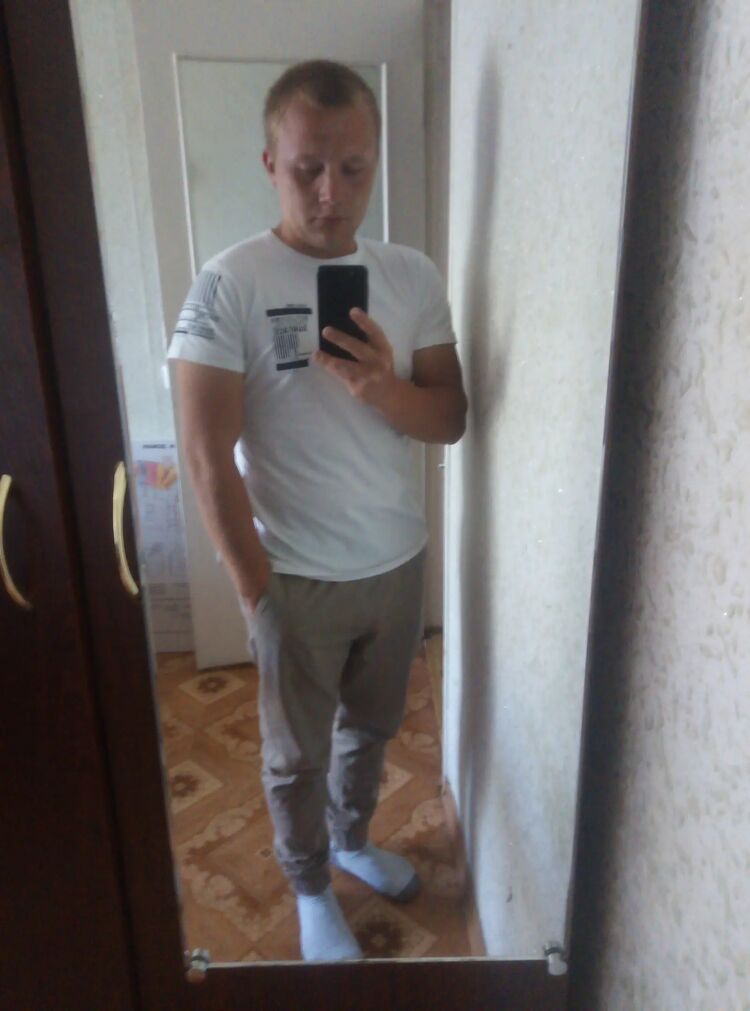  52799971  Evgeny, 27 ,    