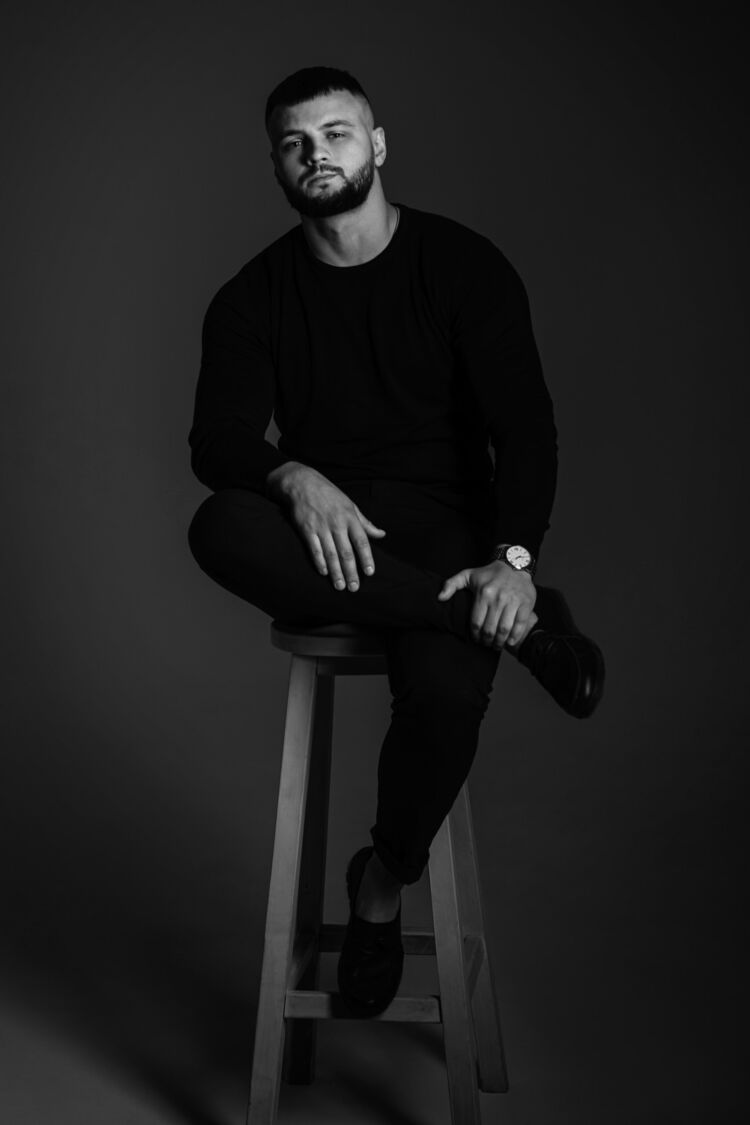  ,   Andrew, 28 ,   ,   
